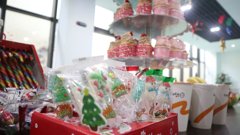 繽紛平安夜，歡樂圣誕節(jié) | 寶開舉辦第四季度員工集體生日會