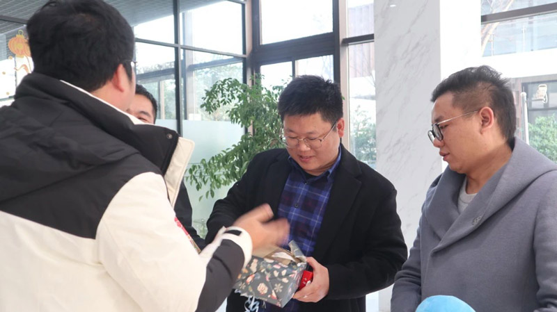 繽紛平安夜，歡樂圣誕節(jié) | 寶開舉辦第四季度員工集體生日會