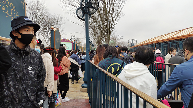 Happy Women’s Day | 歡度三八節(jié)，我們相約上海迪士尼樂園