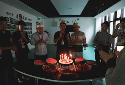 員工集體生日會(huì) | 繽紛五月，把美好的祝福送給你