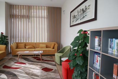 企業(yè)書(shū)香 | 寶開(kāi)新建職工書(shū)屋，“小書(shū)屋”構(gòu)建精神“大家園”