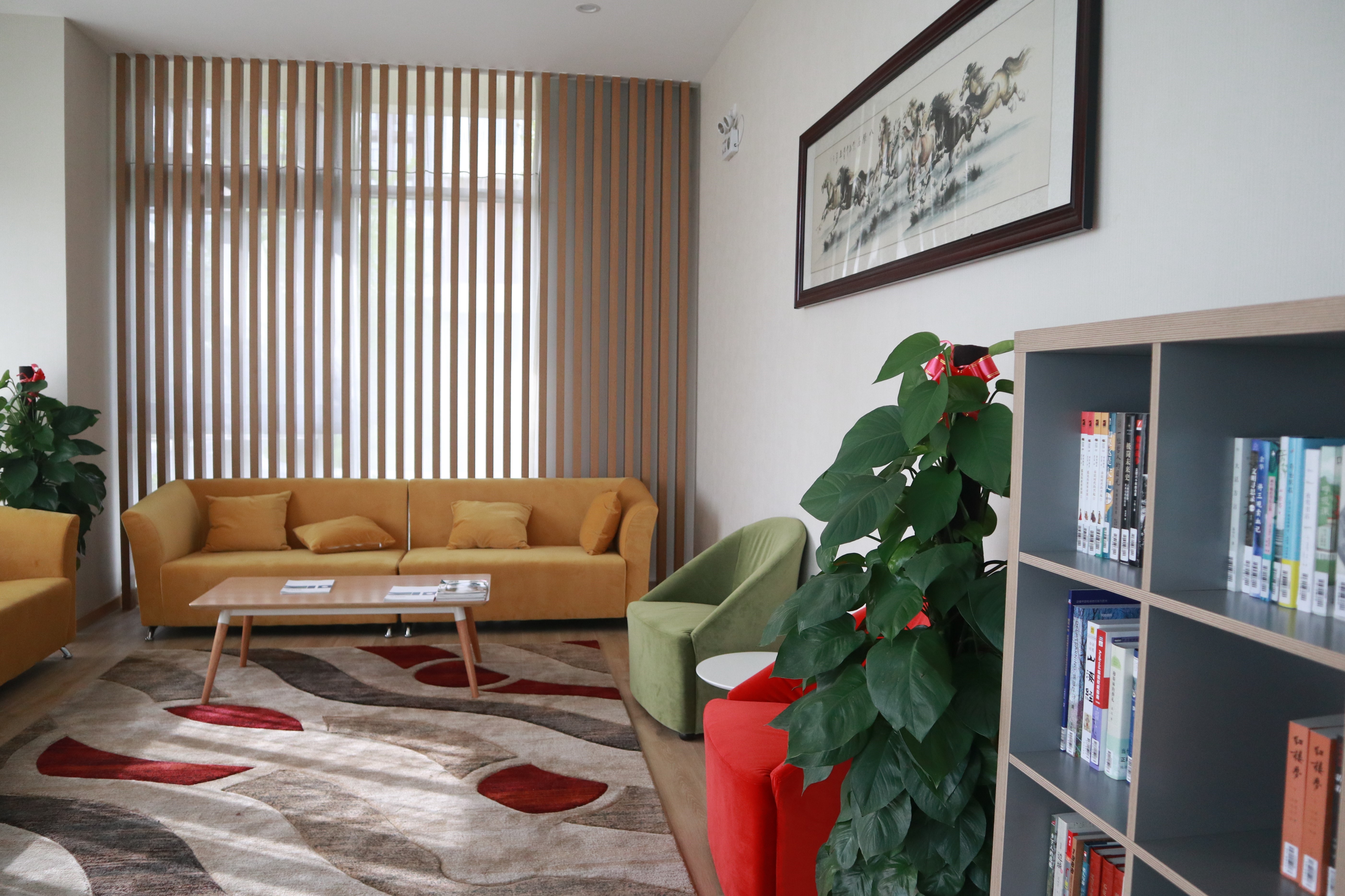 企業(yè)書香 | 寶開新建職工書屋，“小書屋”構(gòu)建精神“大家園”